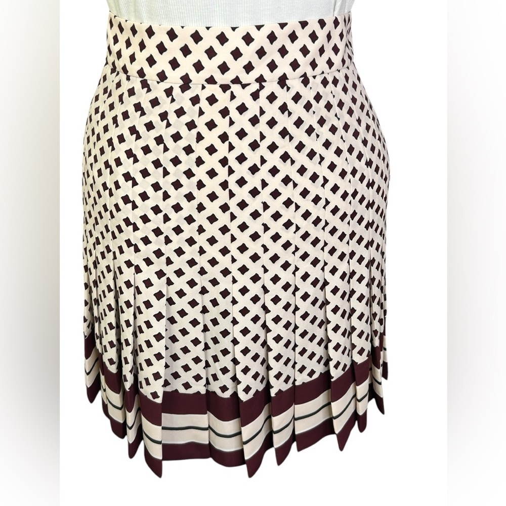 kate spade Cream and Burgundy Pleated Mini Skirt